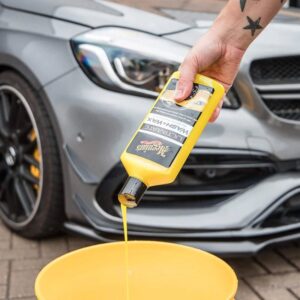 Meguiars Ultimate Wash and Wax shampoo